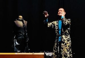 «Ο Καραφλομπέκατσος» στο Θέατρο Olvio